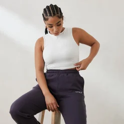 Essential Tank Top