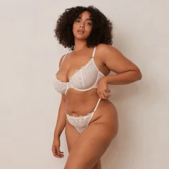 Illustration Balcony Bra