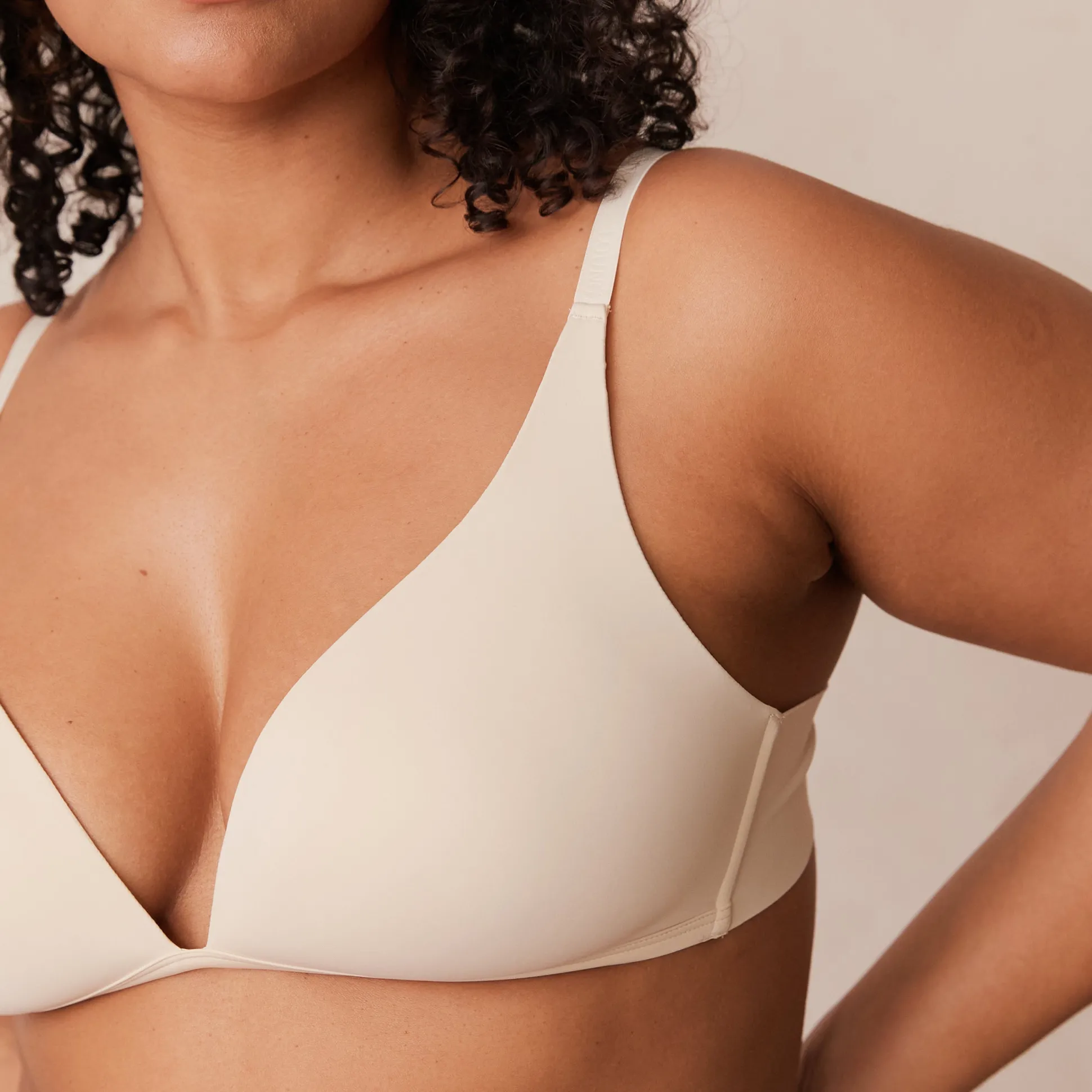 Light Non-Wired Plunge T-Shirt Bra