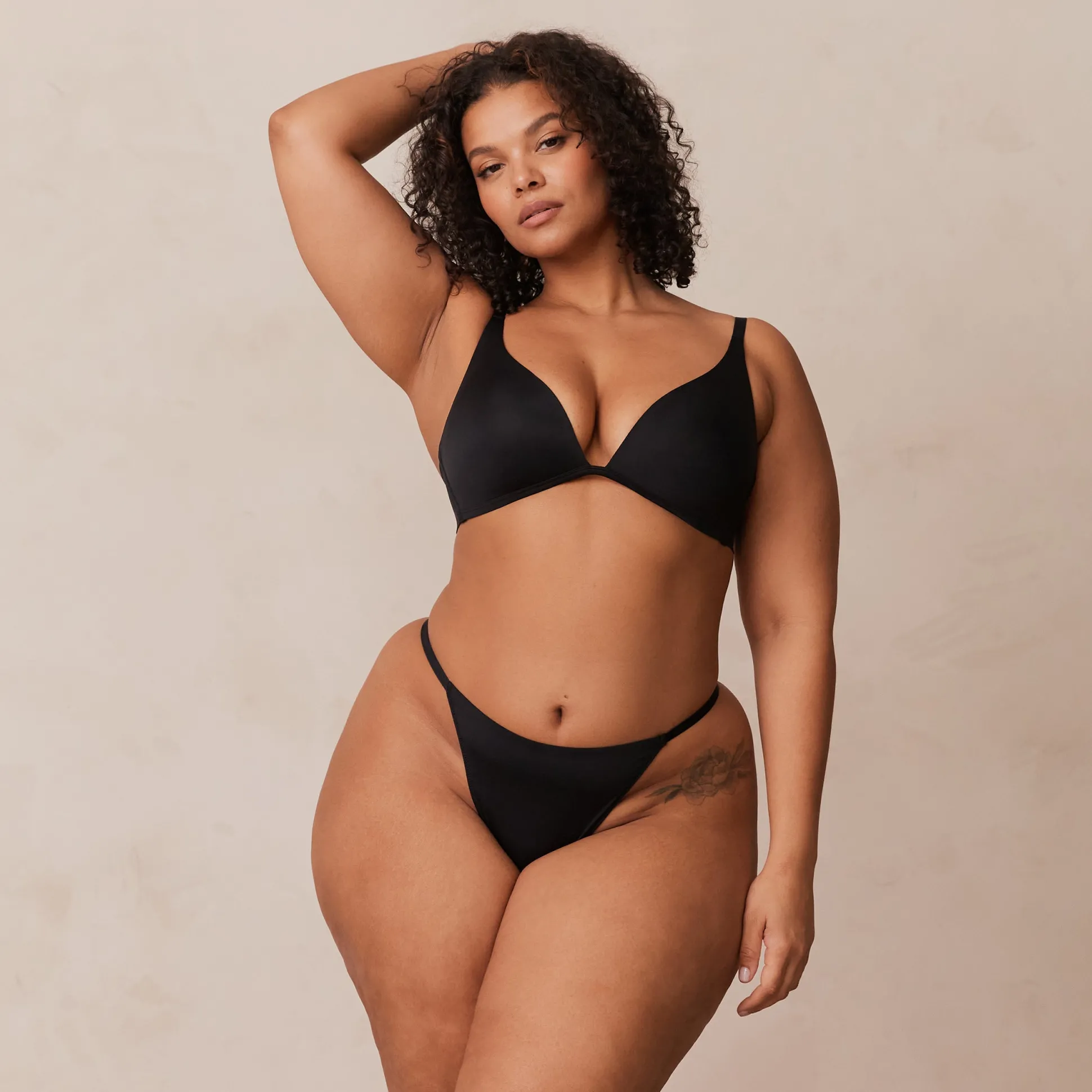 Light Non-Wired Plunge T-Shirt Bra
