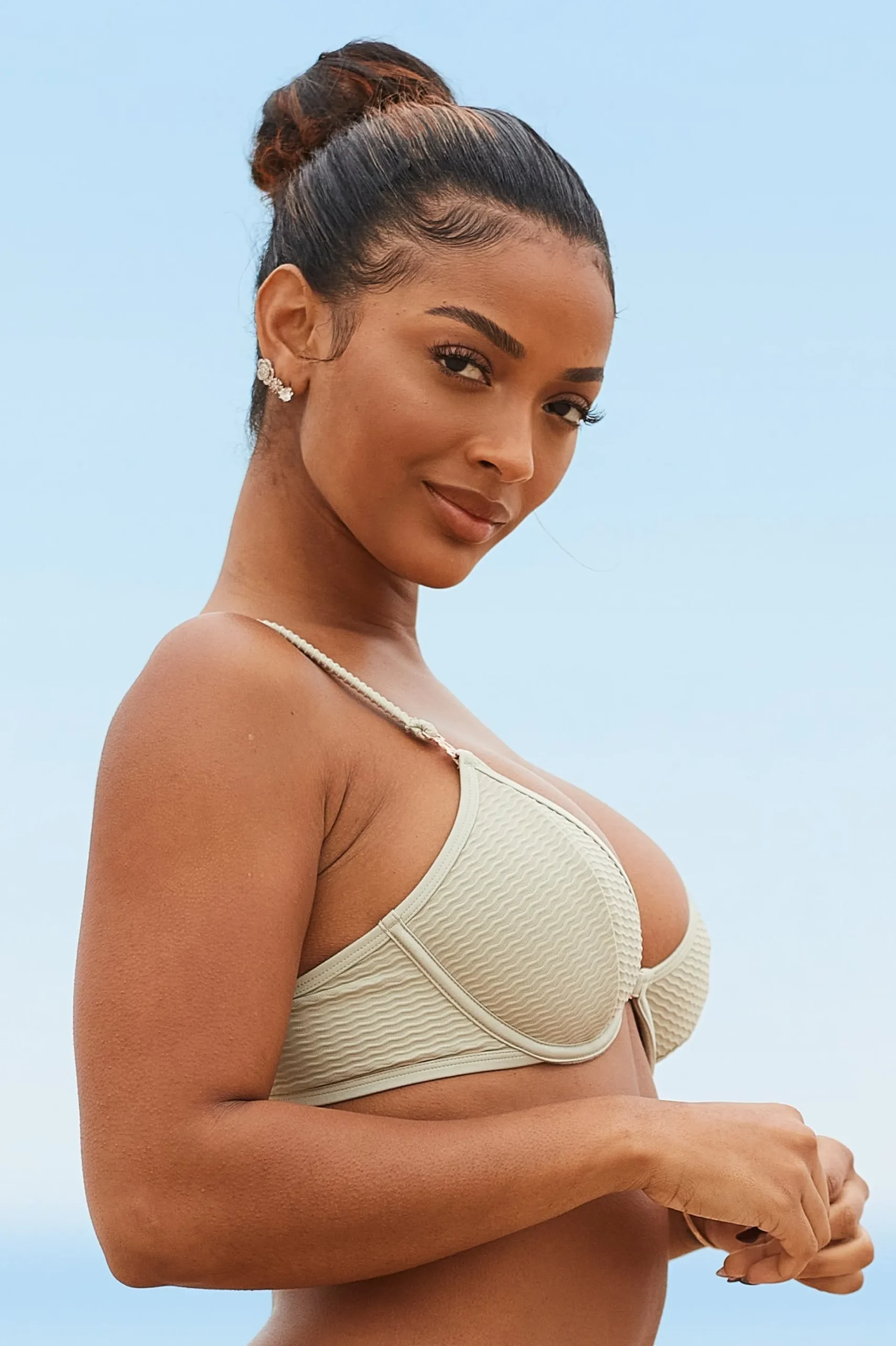 New York Textured Bikini Top