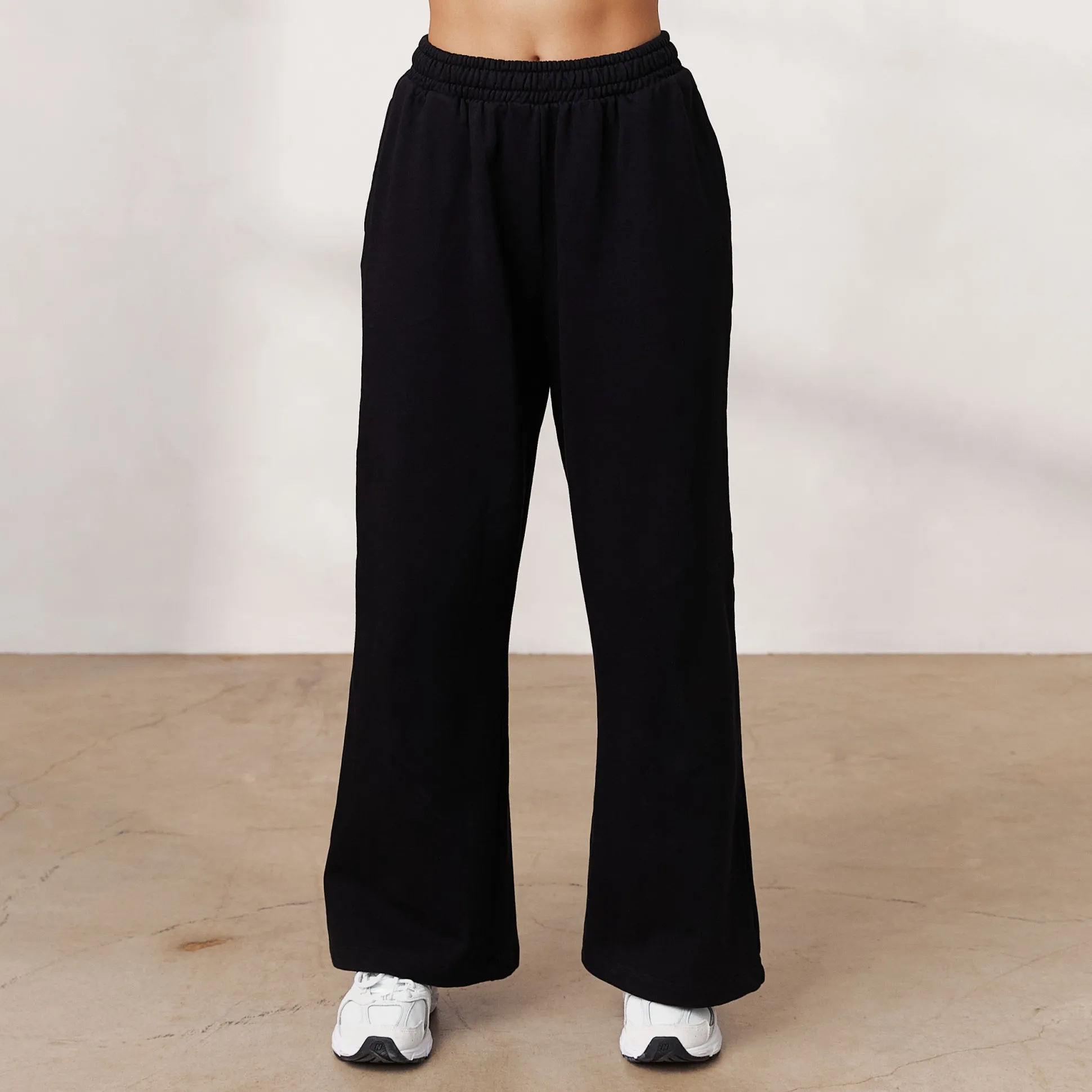 Signature Ribbed Long Sleeve Zip-Up Top
